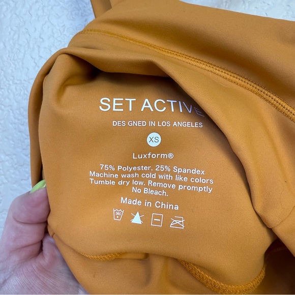 SET Active • Racer Back Bra - Picture 5 of 9